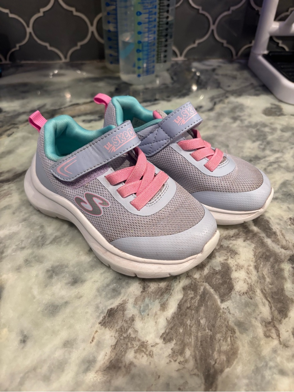Girls toddler skechers sneakers